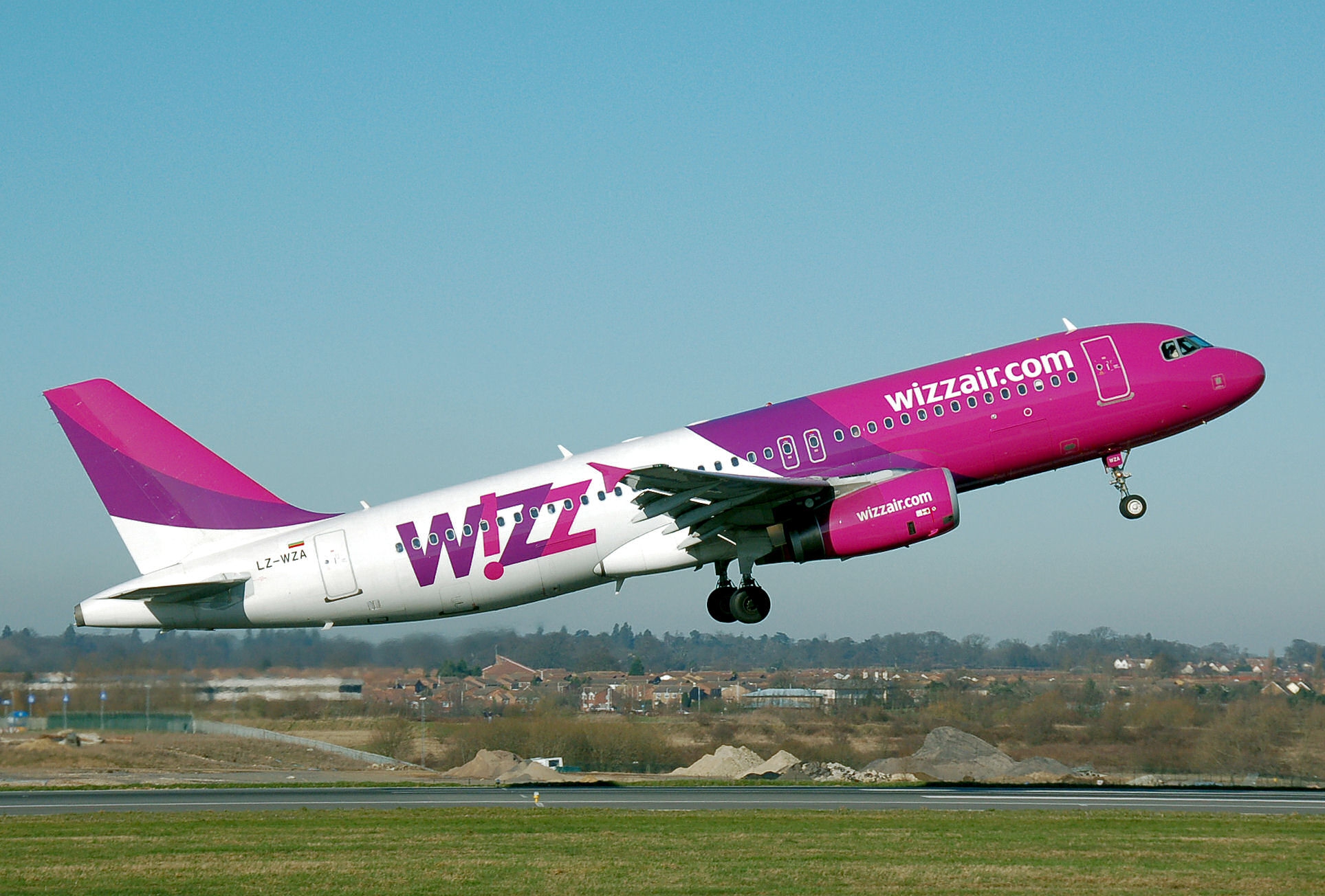 Fly More, Spend Less: Wizz Air Abu Dhabi Offers 15% Discount on Summer Flights