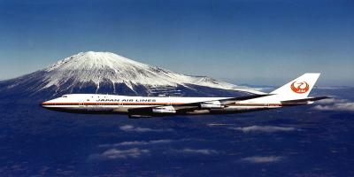 JAL Bids Farewell to Its First 777-300ER, Ushering in a New Era with the A350