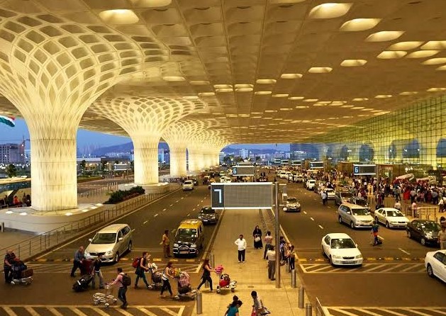 Mumbai Airport’s Cash Deposit Policy Sparks $23M Clash with IndiGo and Air India