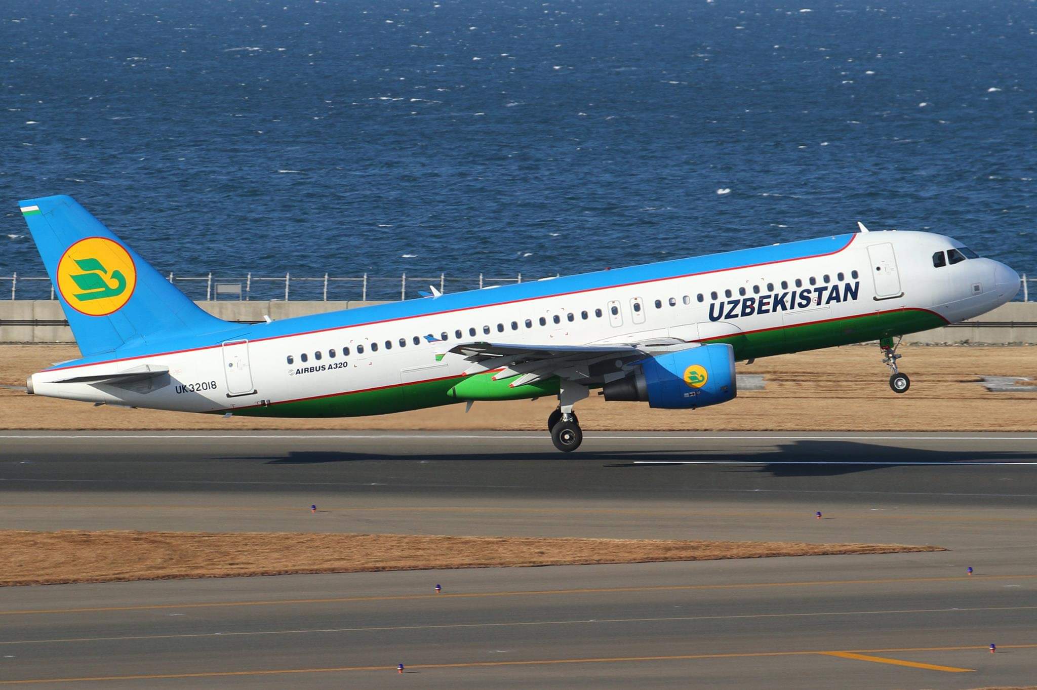 Uzbekistan Airlines launches first flight on Pakistan route: PAA